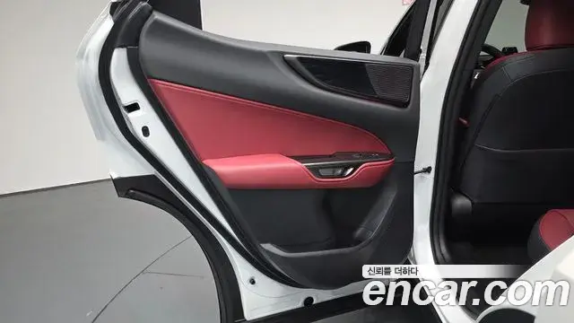 Lexus NX350h 2025 — Photo 13/36