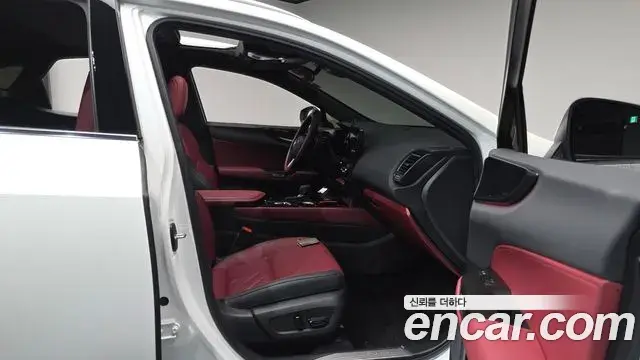 Lexus NX350h 2025 — Photo 26/36