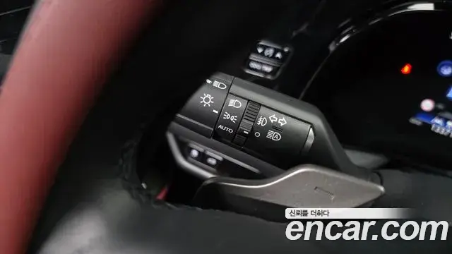 Lexus NX350h 2025 — Photo 30/36