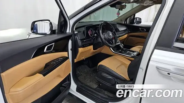 Kia Carnival 2021 — Photo 10/20