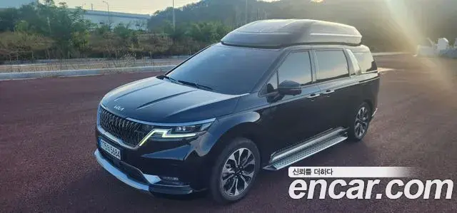 Kia Carnival 2022 — Фото 1/10