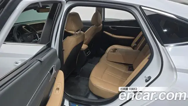 Hyundai Sonata 2019 — Фото 11/20