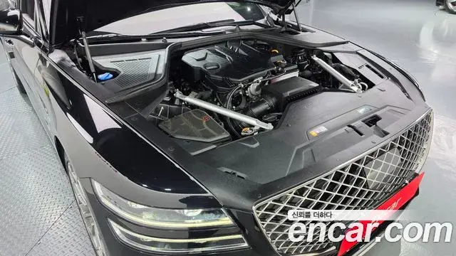 Genesis Electrified G80 2022 — Photo 6/20