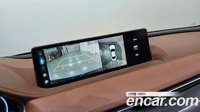 Genesis Electrified G80 2022 — Photo 14/20