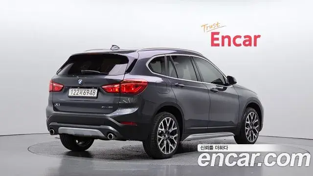 BMW X1 2022 — Фото 2/20