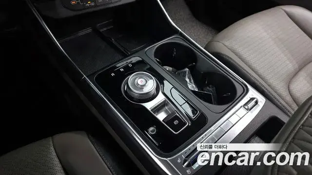 Kia Carnival 2025 — Şəkil 11/31