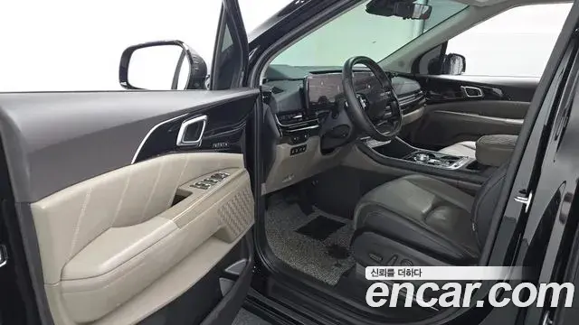 Kia Carnival 2025 — Şəkil 5/31