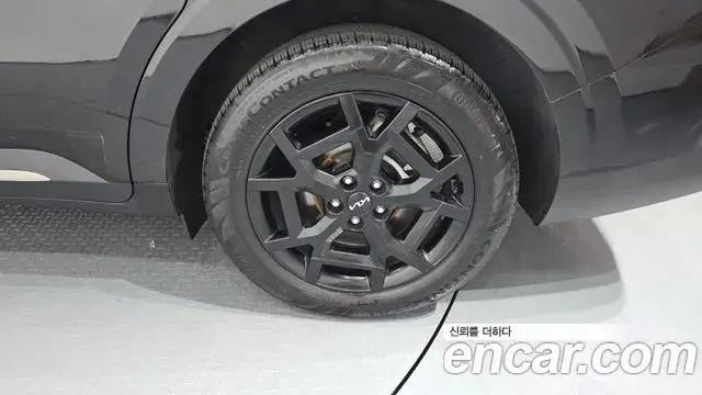 Kia Carnival 2025 — Şəkil 8/31