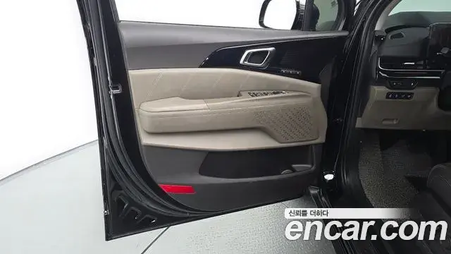 Kia Carnival 2025 — Şəkil 30/31