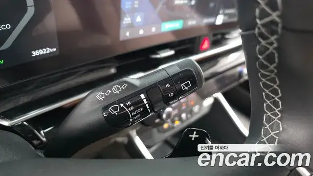 Kia Carnival 2025 — Şəkil 22/31