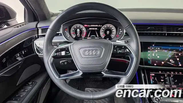 Audi A8 2021 — Фото 15/20