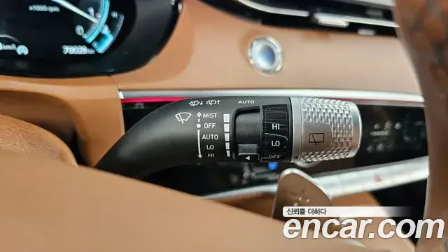 Genesis GV70 2021 — Photo 12/32