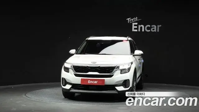 Kia Seltos 2020 — Фото 3/20