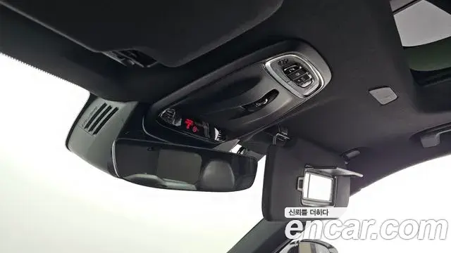 Volvo XC90 2020 — Photo 27/38