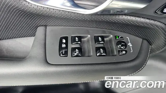 Volvo XC90 2020 — Photo 5/38