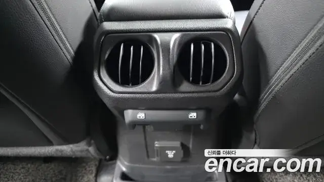 Jeep Wrangler 2020 — Фото 19/20