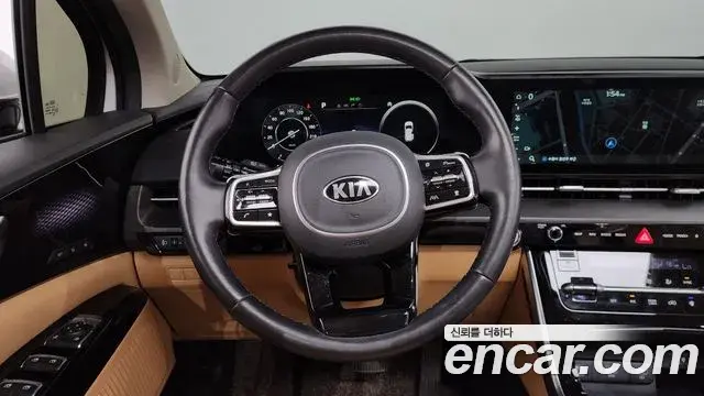 Kia Carnival 2020 — Фото 12/20