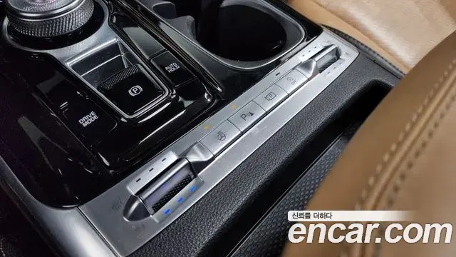 Kia Carnival 2020 — Фото 17/20