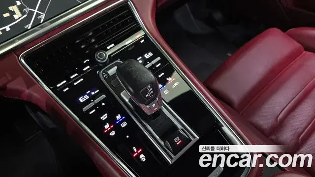 Porsche Panamera 2018 — Фото 9/20
