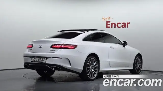 Mercedes-Benz E-Class 2018 — Фото 2/20