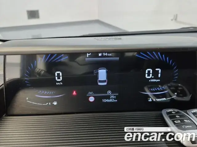 Hyundai Staria 2022 — Фото 5/18