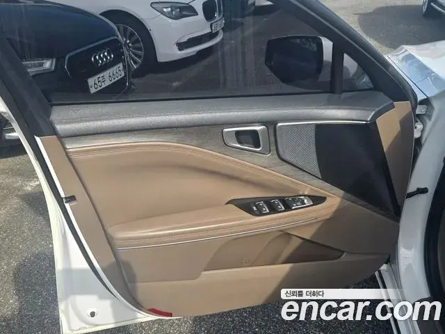Kia K8 2021 — Photo 9/19