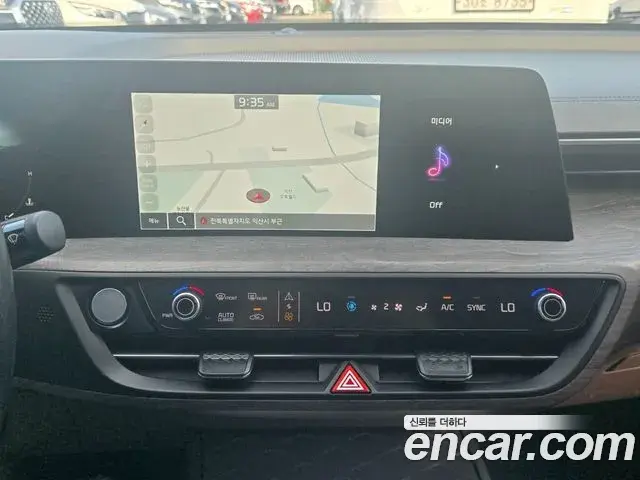 Kia K8 2021 — Photo 10/19