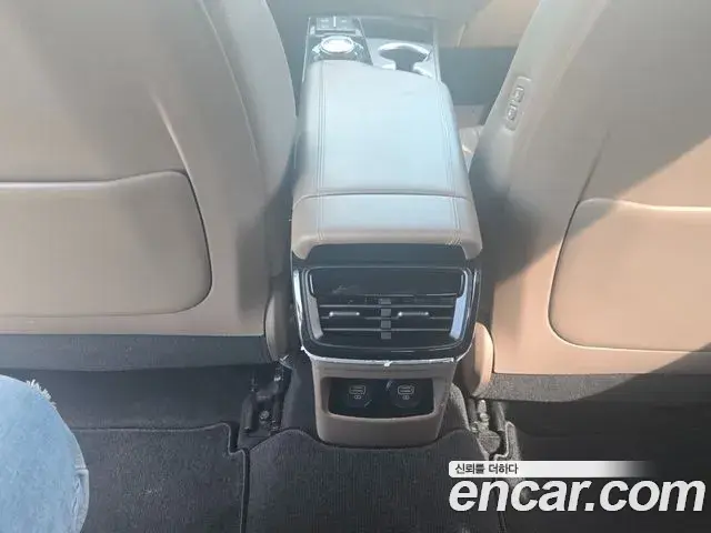 Kia K8 2021 — Photo 16/19