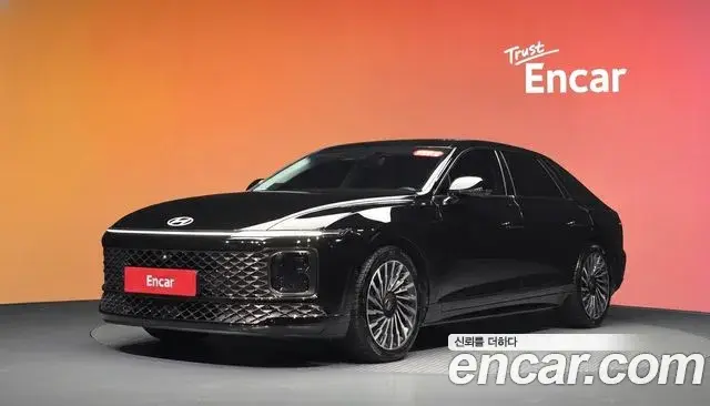 Hyundai Grandeur 2023 — Фото 1/20