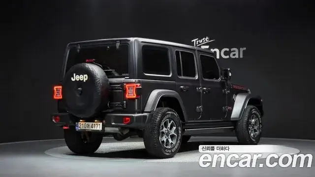 Jeep Wrangler 2022 — Фото 2/20