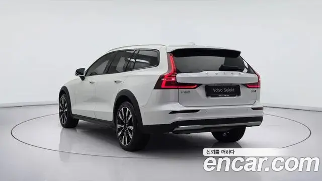 Volvo V60 Cross Country 2026 — Photo 3/16