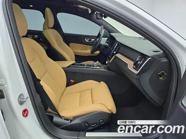 Volvo V60 Cross Country 2026 — Photo 12/16