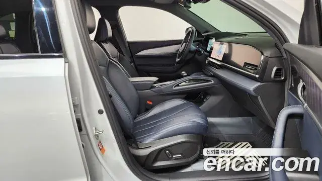 Renault Samsung Grand Koleos 2025 — Photo 22/32
