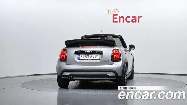 Mini Cooper Convertible 2024 — Photo 4/20