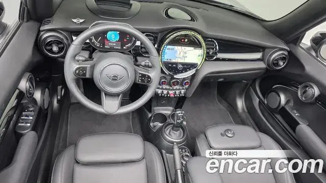 Mini Cooper Convertible 2024 — Photo 7/20