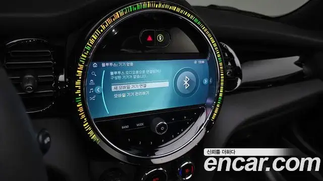 Mini Cooper Convertible 2024 — Photo 13/20