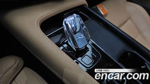 Volvo S90 2023 — ფოტო 30/37