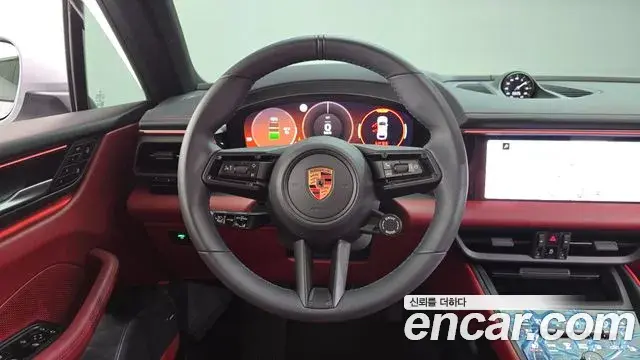 Porsche Macan EV 2025 — Photo 16/30