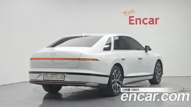 Hyundai Grandeur 2023 — Фото 2/20