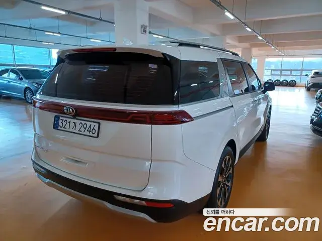 Kia Carnival 2020 — Фото 3/20