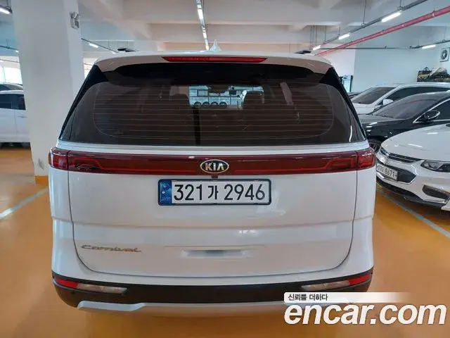 Kia Carnival 2020 — Фото 4/20