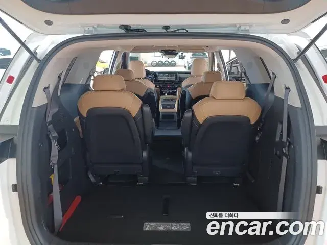 Kia Carnival 2020 — Фото 17/20