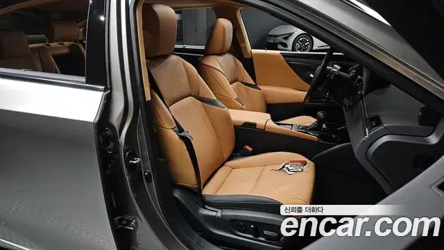 Lexus ES300h 2026 — Şəkil 9/36