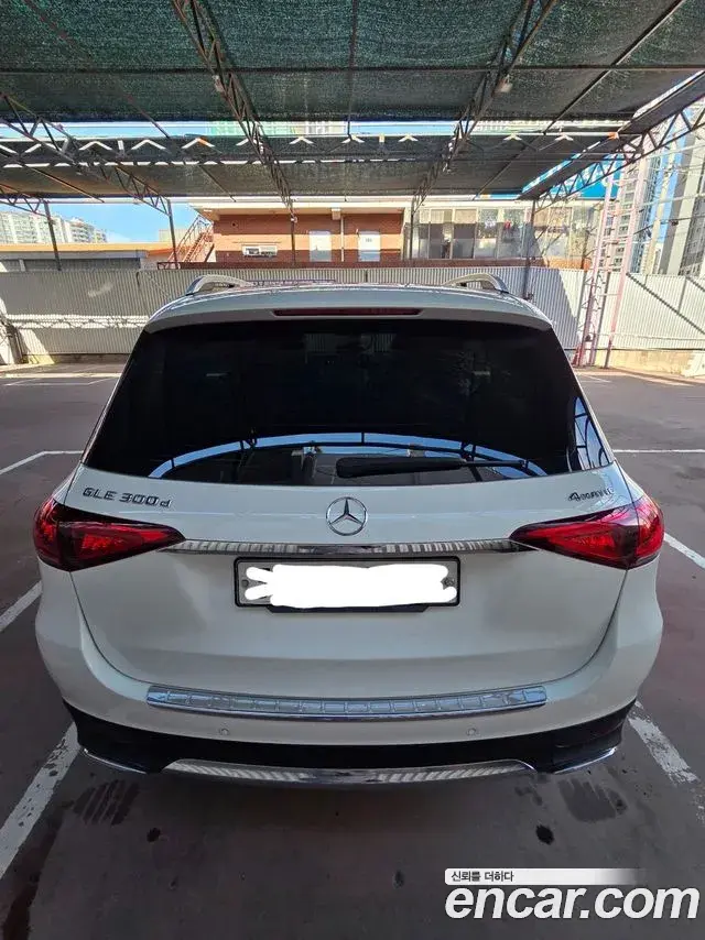 Mercedes-Benz GLE-Class 2020 — Фото 7/12