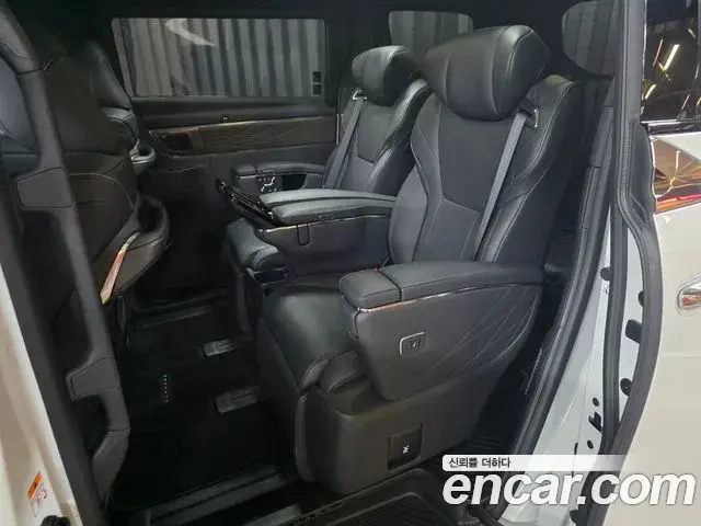 Toyota Alphard 2025 — Şəkil 6/20