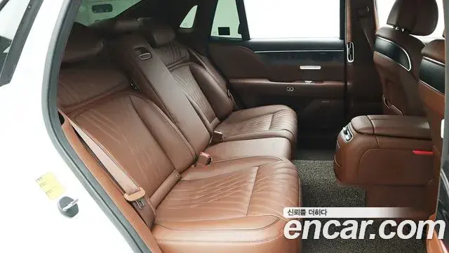 Genesis G90 2022 — Photo 12/20
