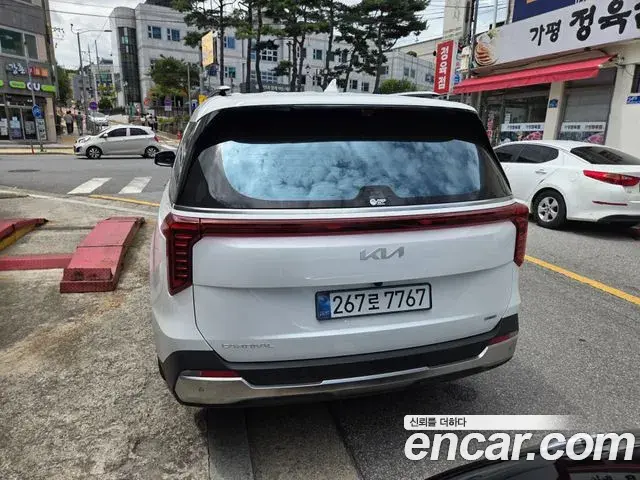 Kia Carnival 2025 — Photo 2/20