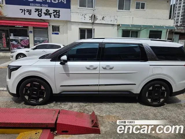 Kia Carnival 2025 — Photo 3/20