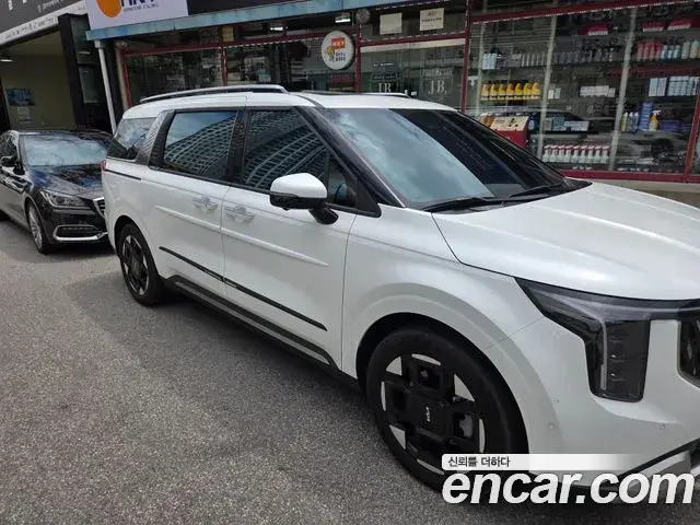 Kia Carnival 2025 — Photo 4/20