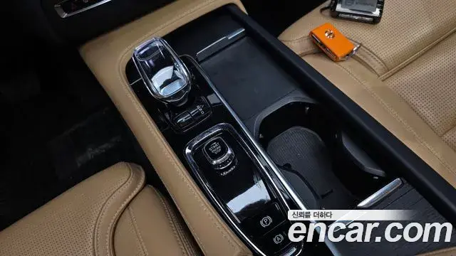 Volvo XC90 2023 — Photo 9/20